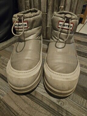 Hunter Women's Amble Booties. Light Beige. 8